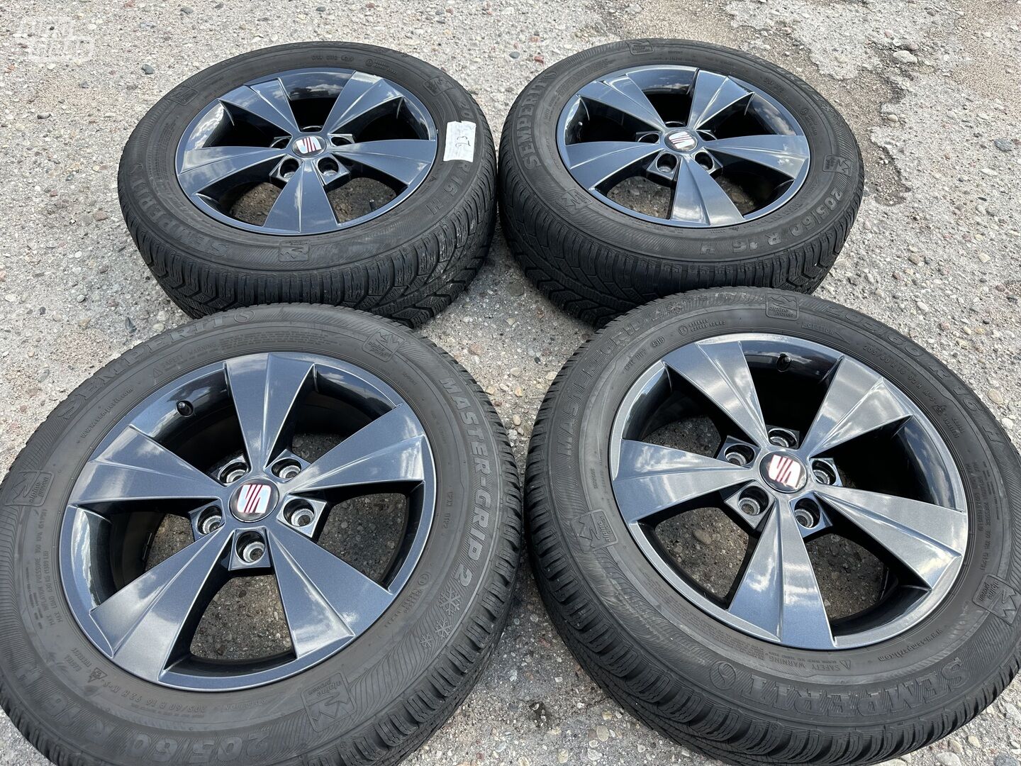 Seat Siunciam, 6.5J ET46 light alloy R16 rims