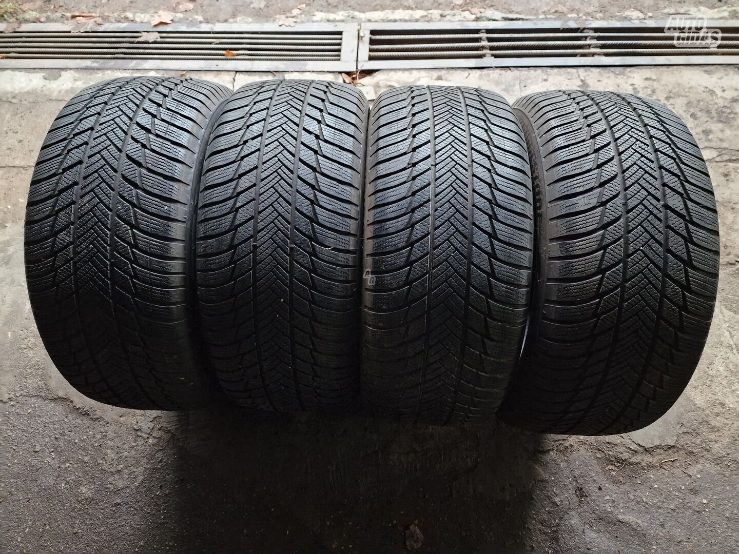 Bridgestone BLIZZAK LM001, 2021m R19 žieminės padangos lengviesiems