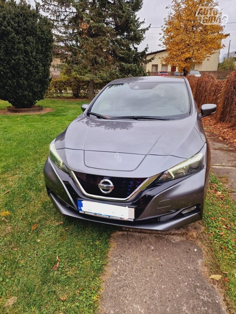 Nissan Leaf 2020 y Hatchback