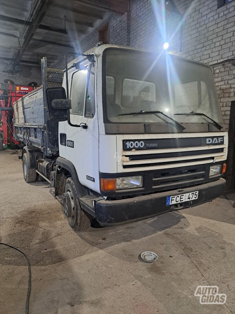 DAF 1000 1990 m Savivartis