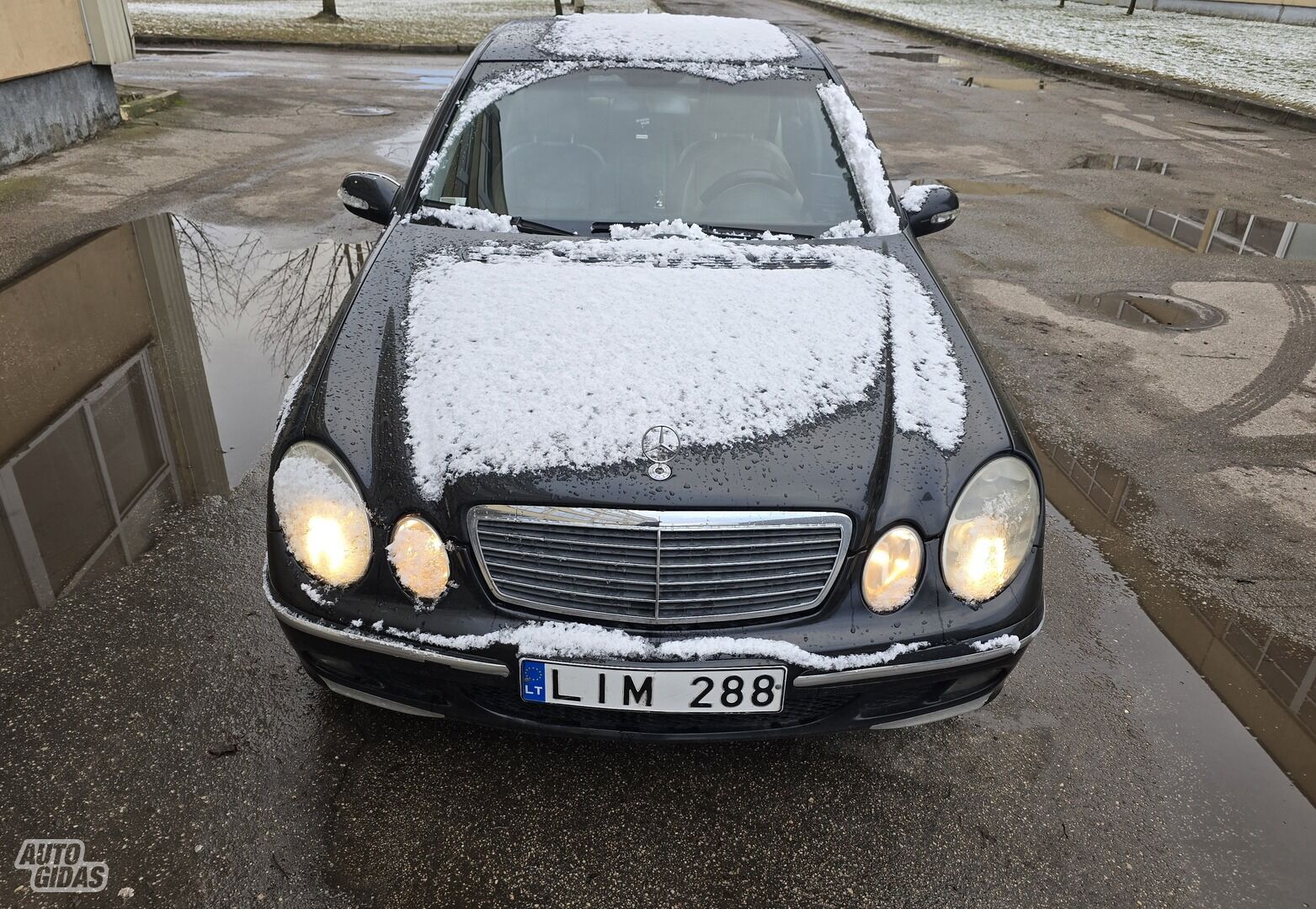 Mercedes-Benz E 200 2005 y Sedan