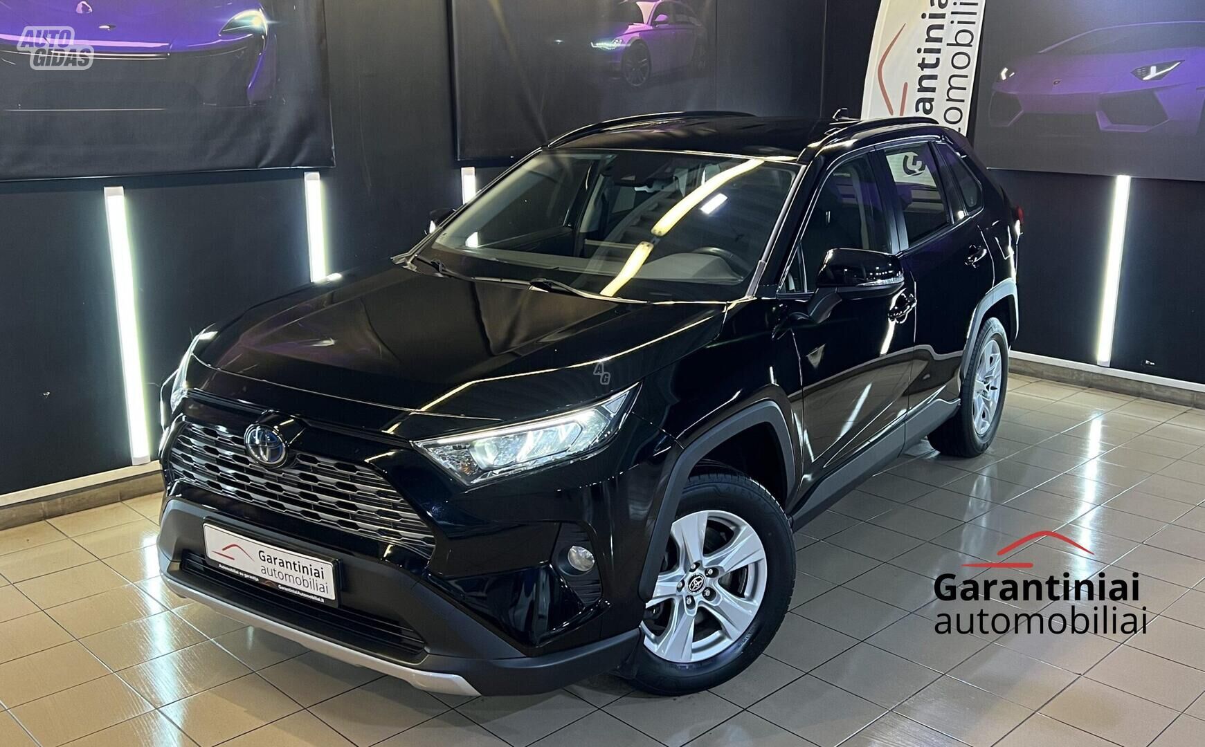 Toyota RAV4 2021 г Внедорожник / Кроссовер