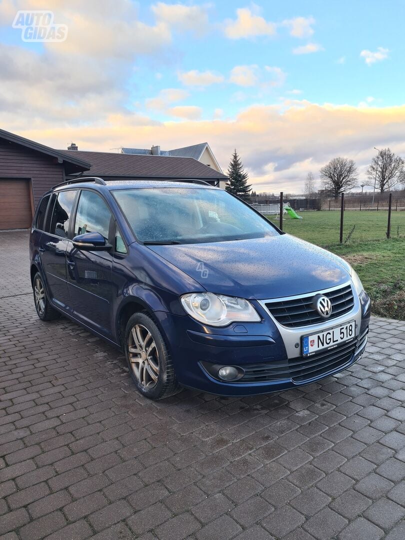 Volkswagen Touran 2010 г Минивэн