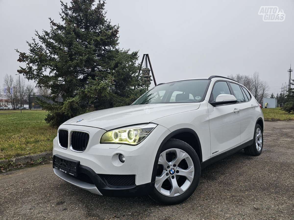 Bmw X1 2013 г Внедорожник / Кроссовер