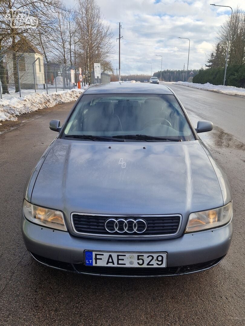 Audi A4 1998 y Sedan