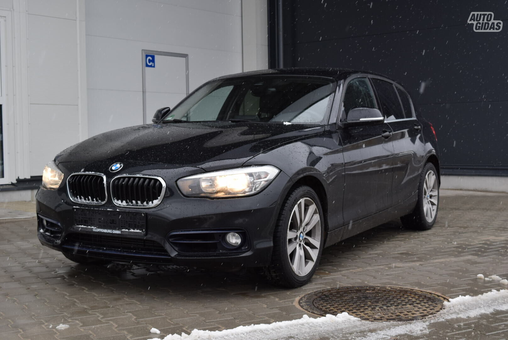 Bmw 120 2016 г Хэтчбек