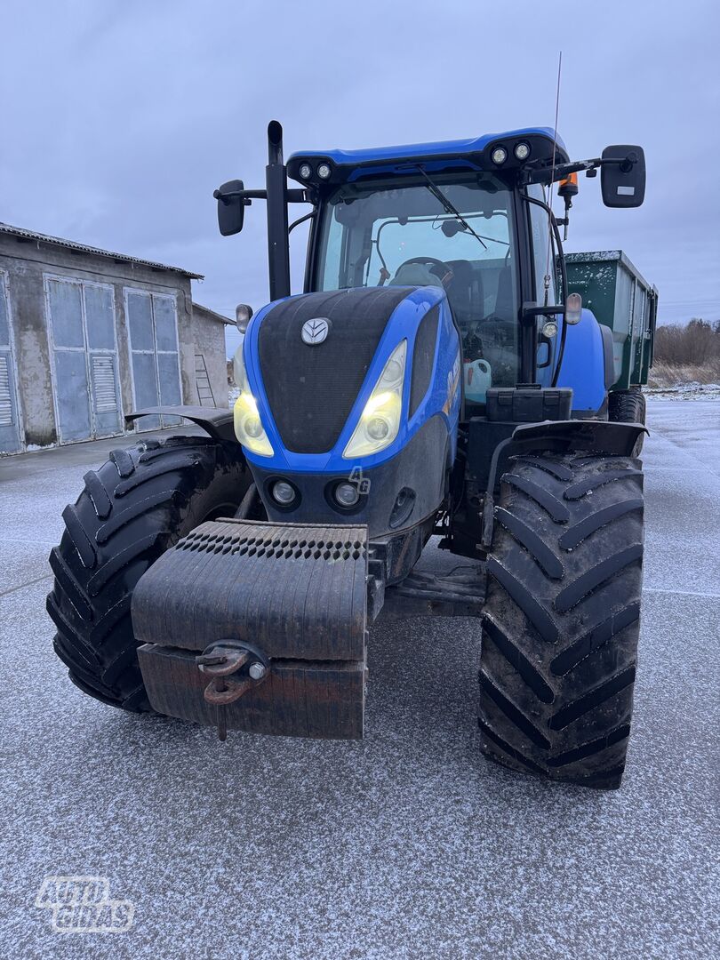 New Holland T7 190 2017 m Traktorius