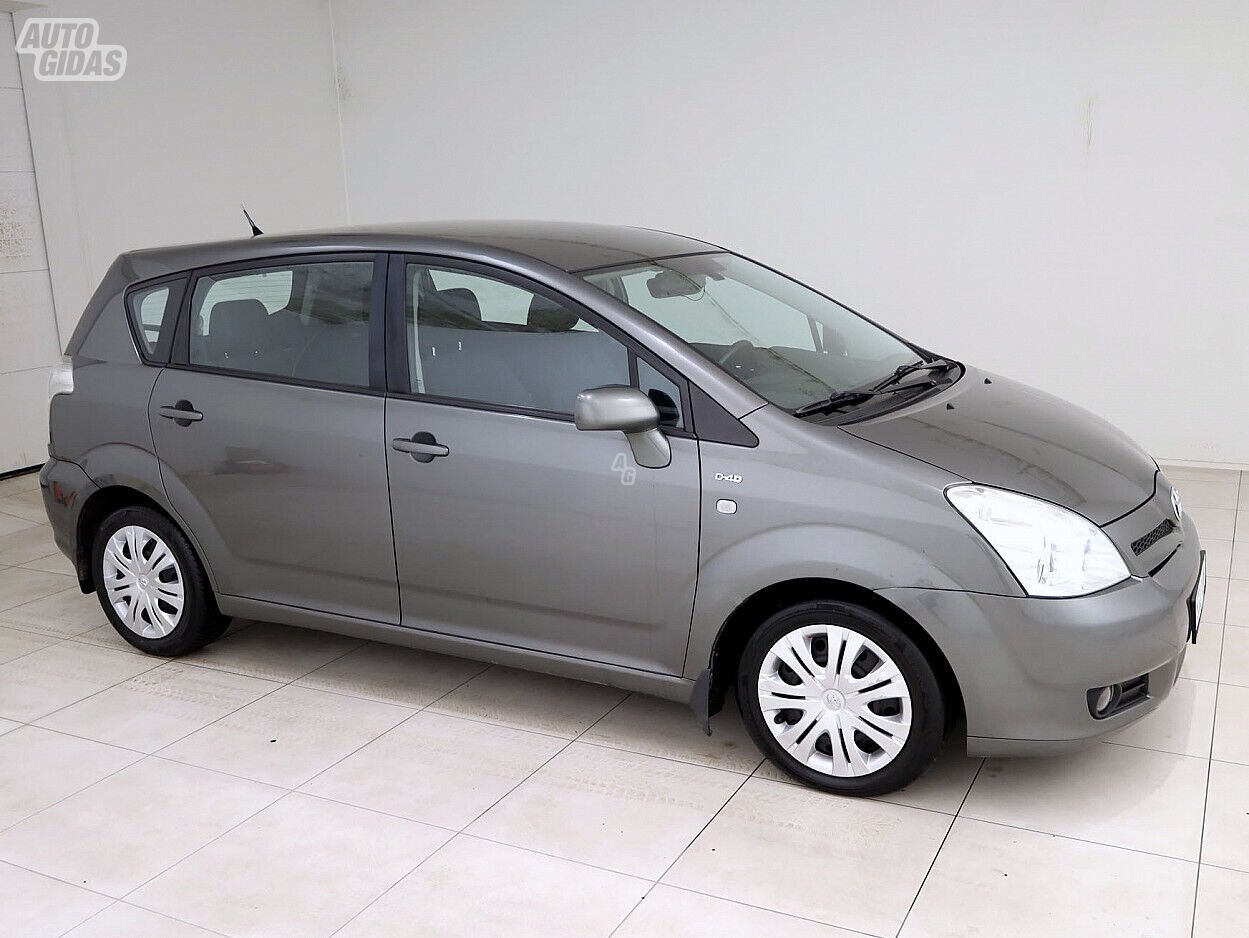 Toyota Corolla Verso 2007 г Минивэн