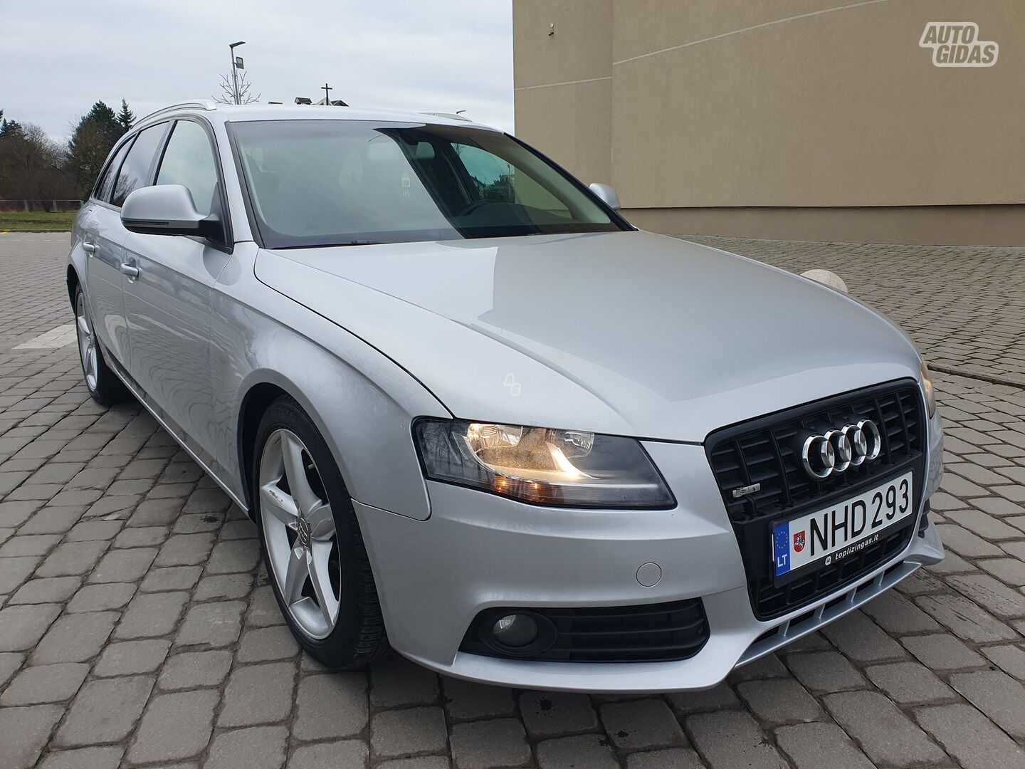 Audi A4 2008 m Universalas