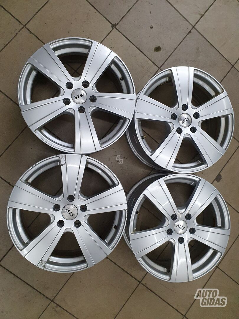 Light alloy R17 rims