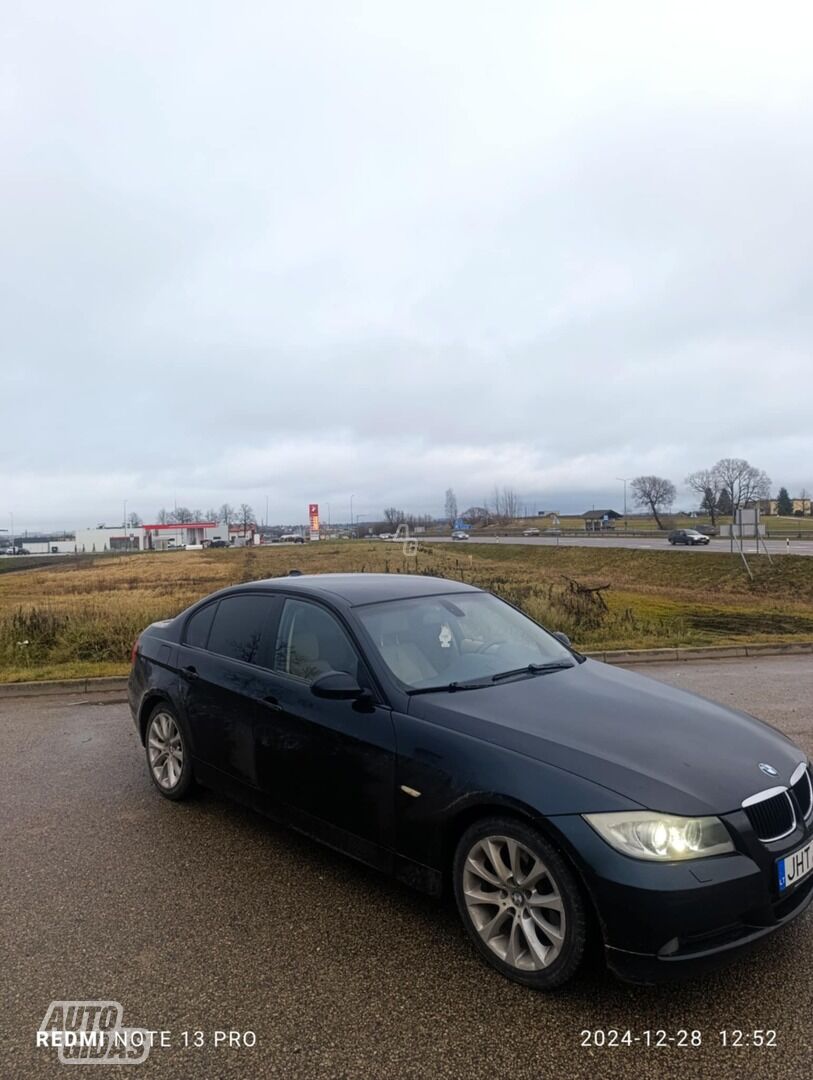 Bmw 320 2008 г Седан