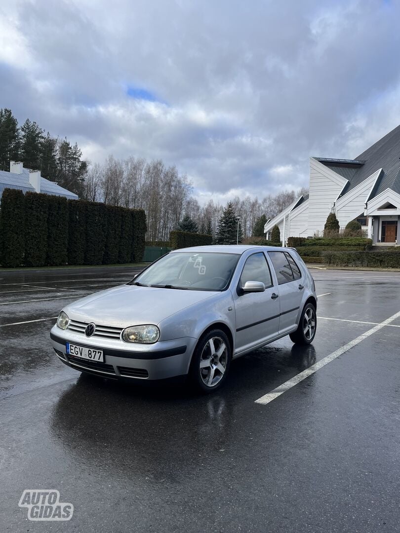 Volkswagen Golf 2000 y Hatchback