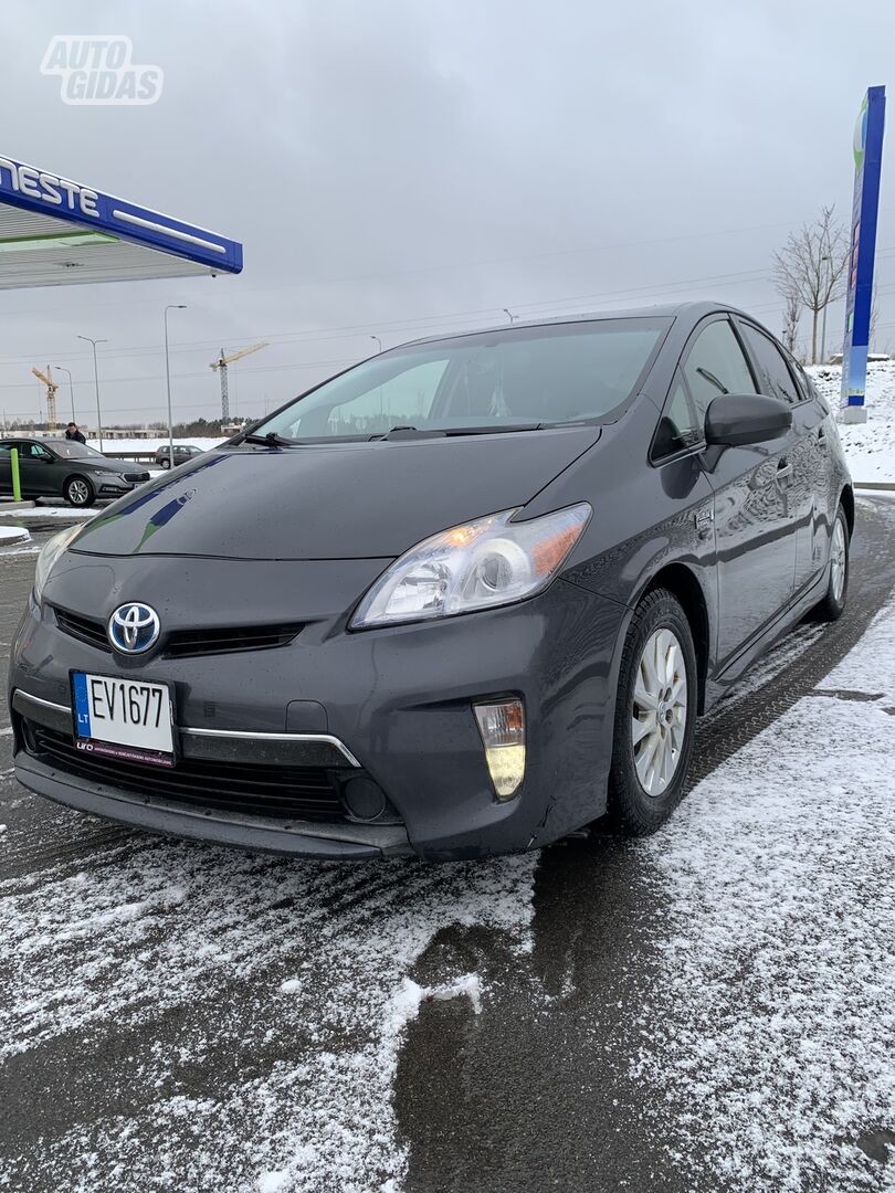 Toyota Prius 2014 y Hatchback