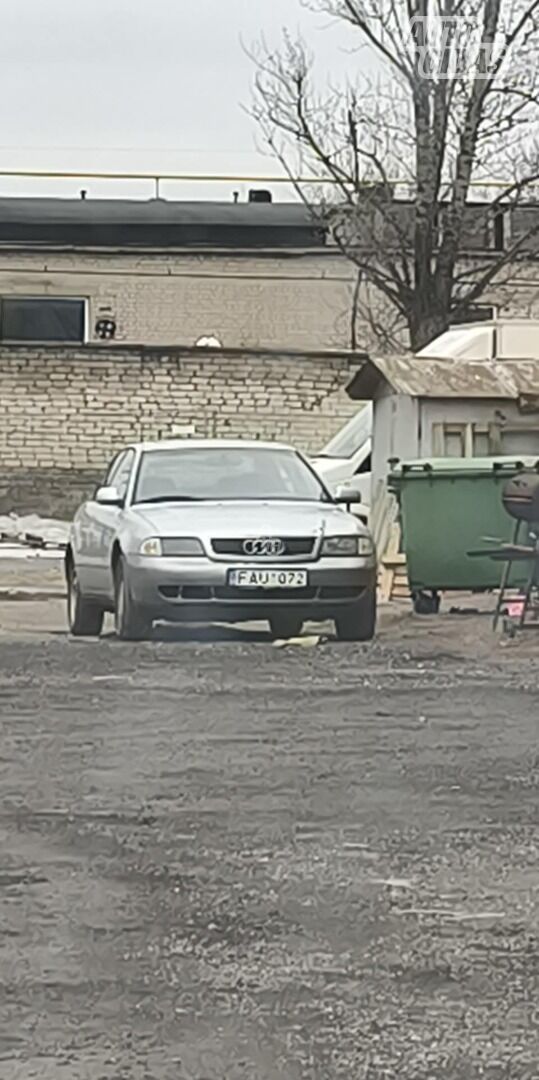 Audi A4 1998 г Седан