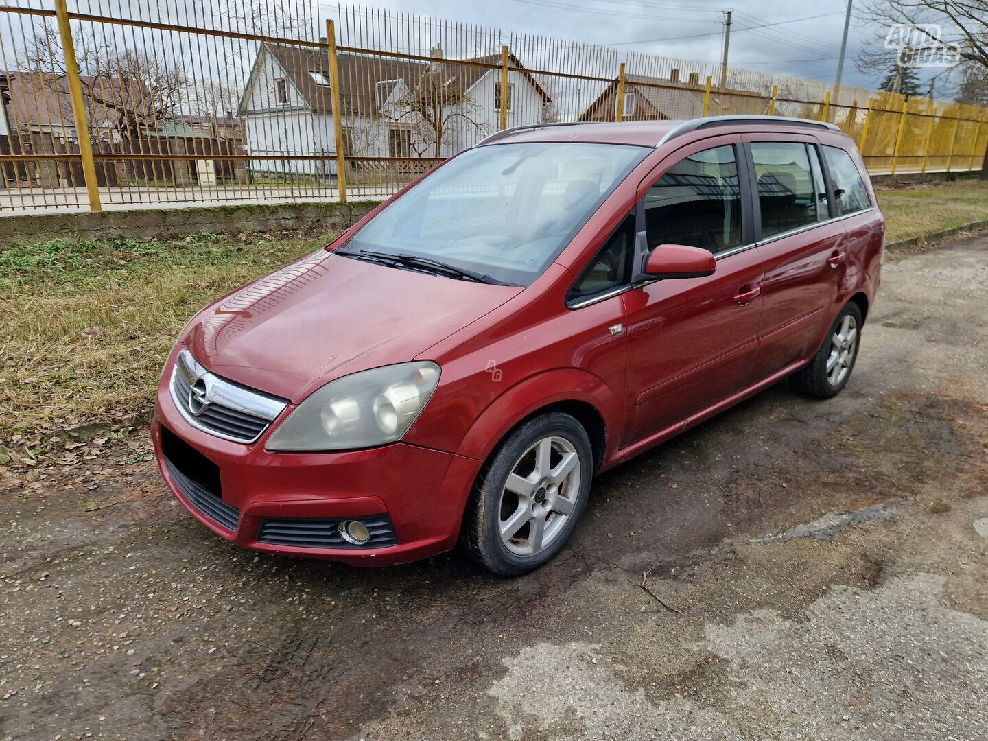 Opel Zafira B 2006 m dalys