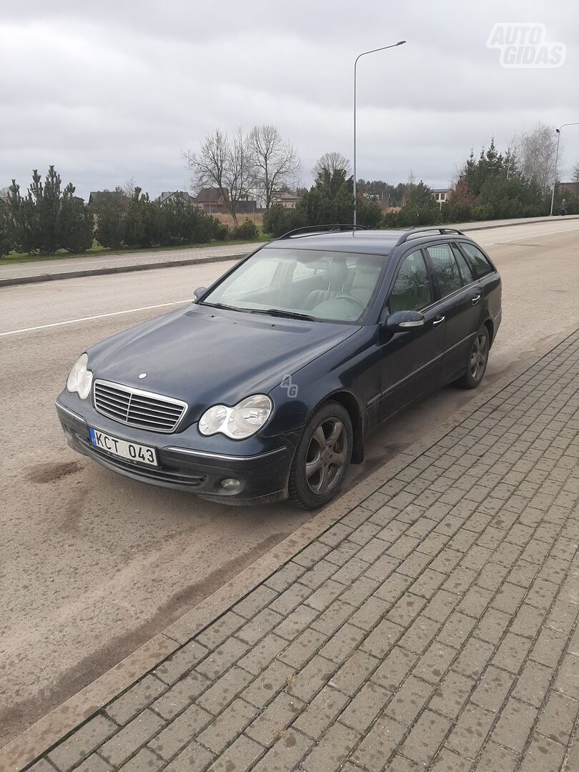 Mercedes-Benz C 220 2005 y Wagon