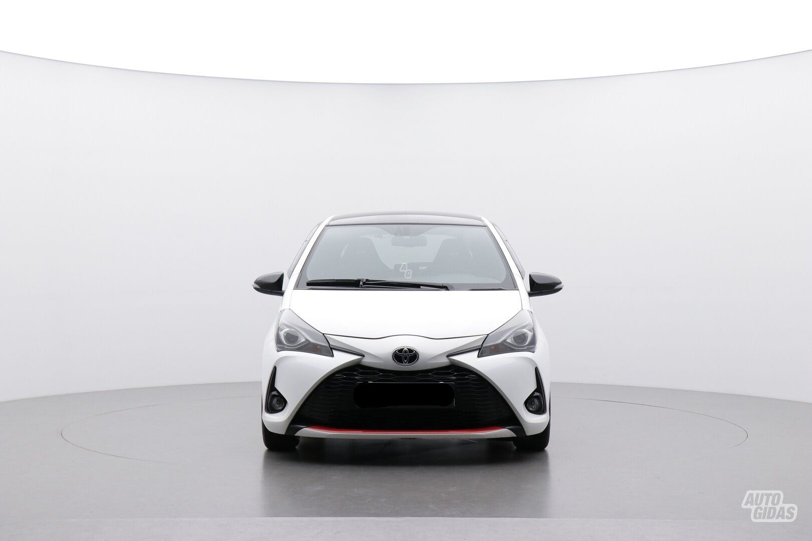 Toyota Yaris 2018 г Хэтчбек