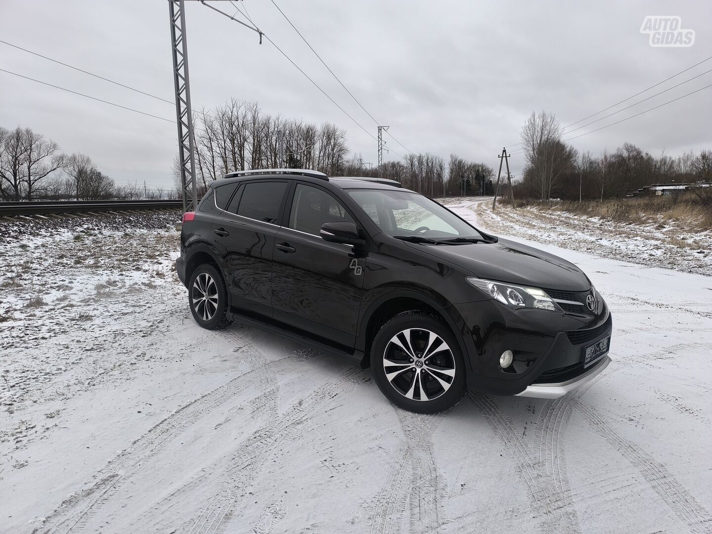 Toyota RAV4 2015 m Visureigis / Krosoveris