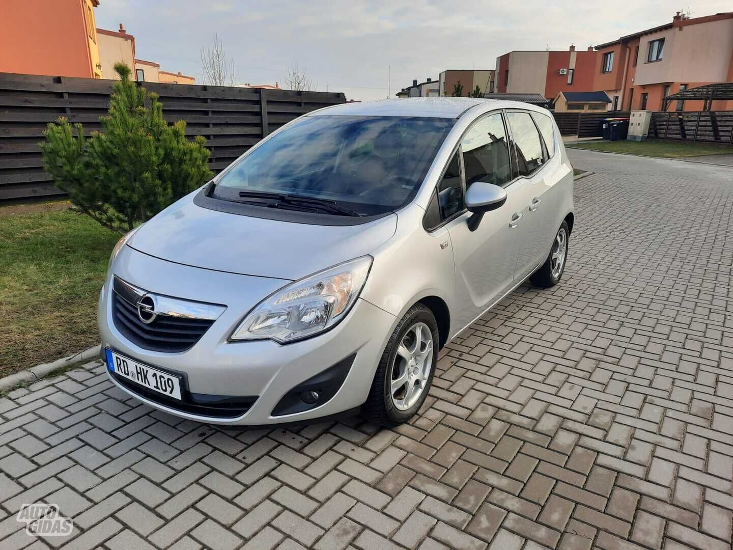 Opel Meriva 2011 г Минивэн