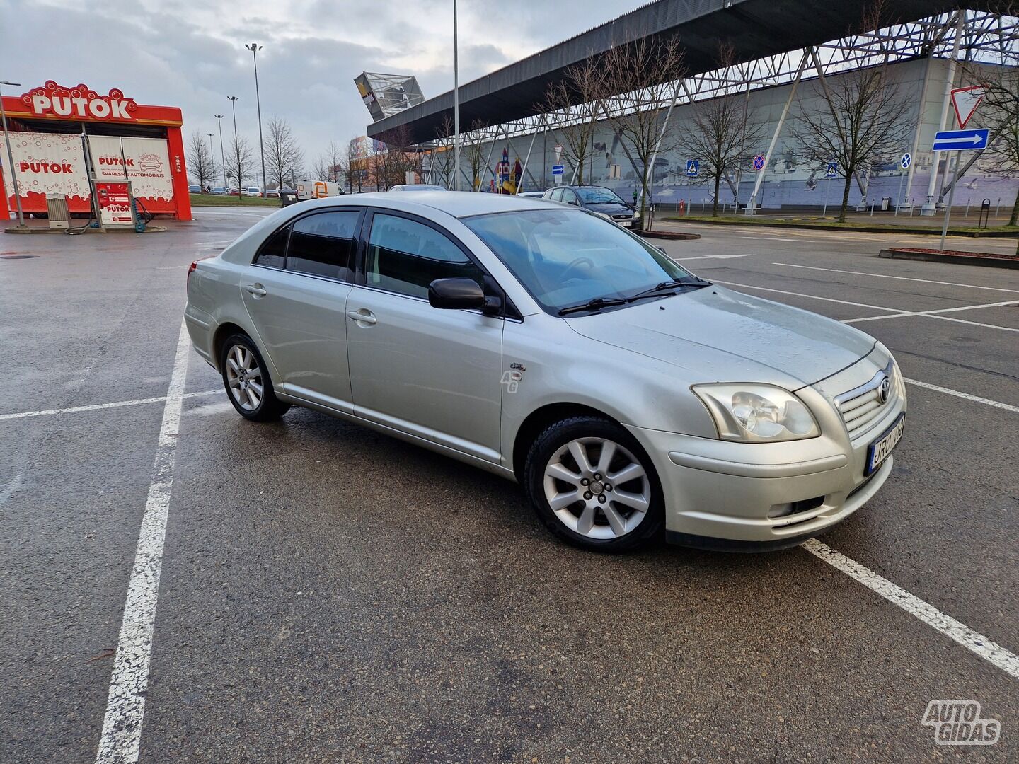 Toyota Avensis 2003 г Седан