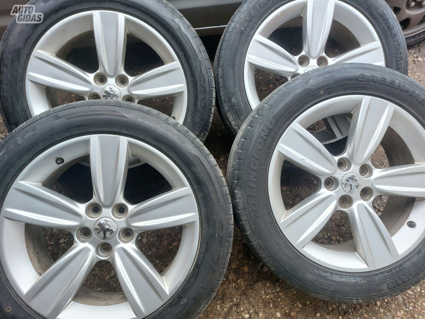 Light alloy R18 rims