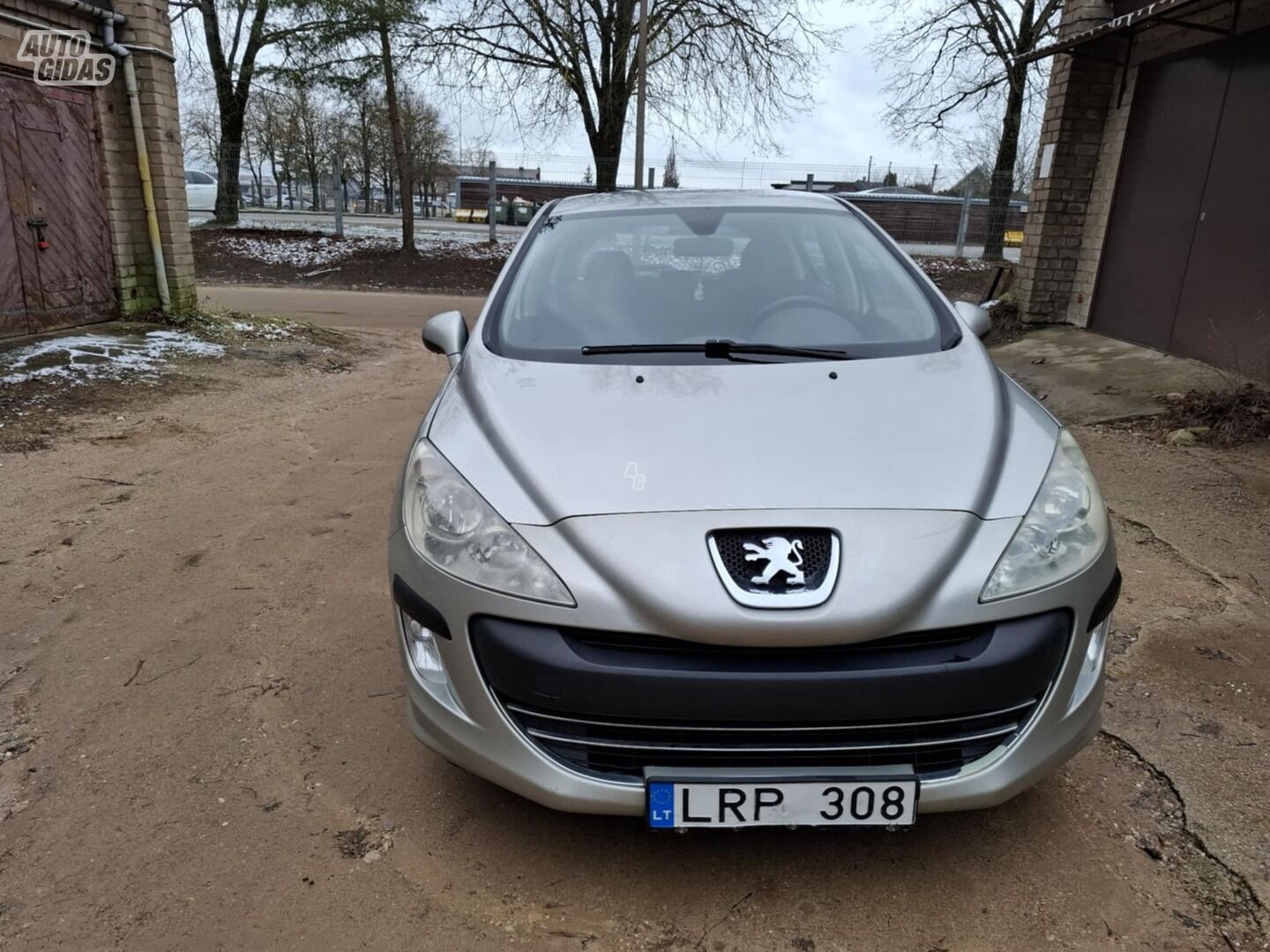 Peugeot 308 2008 г Седан