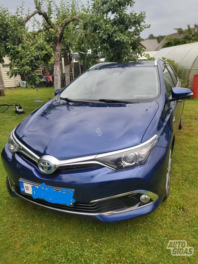 Toyota Auris 2016 г Универсал