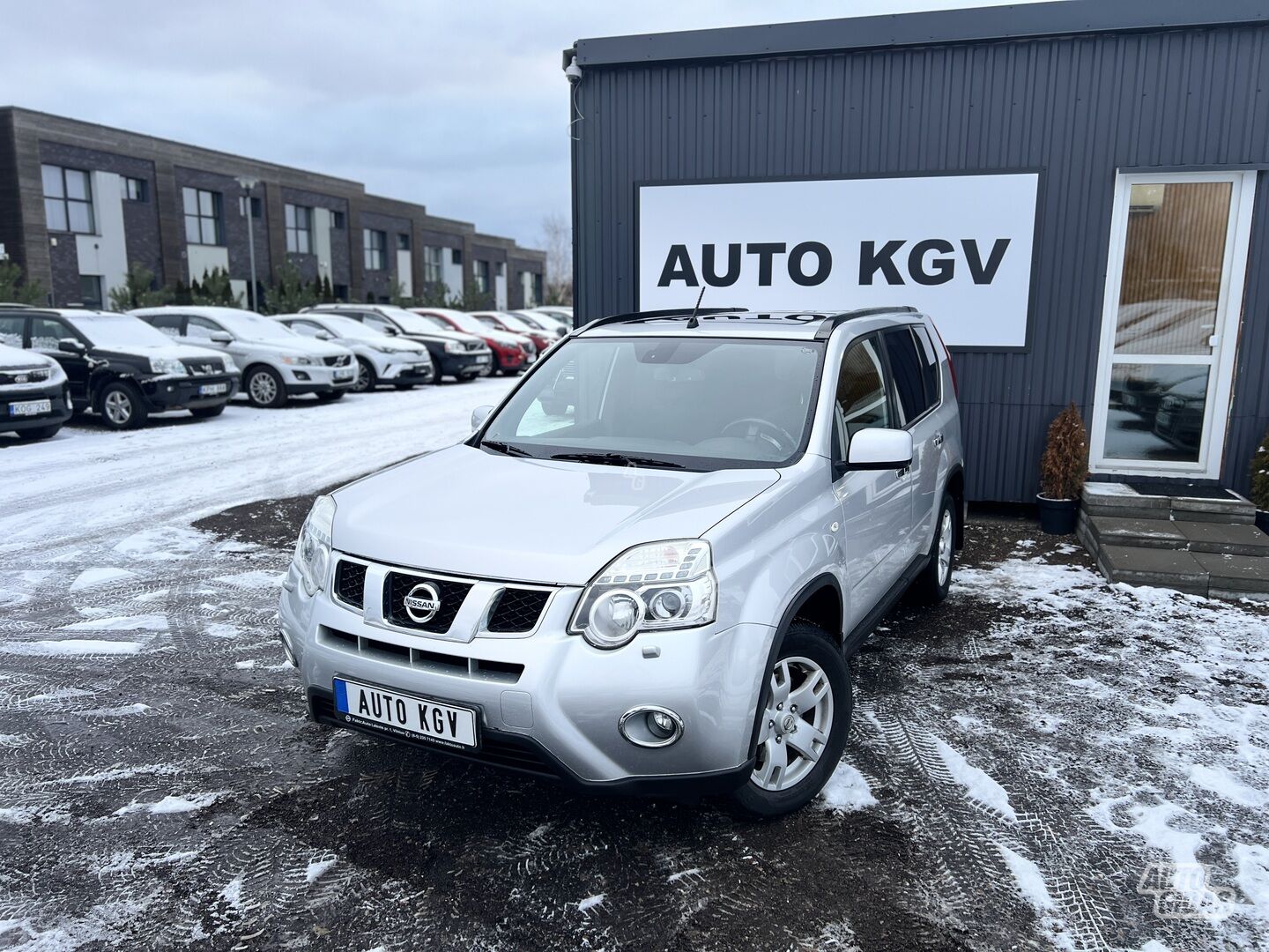 Nissan X-Trail 2012 г Внедорожник / Кроссовер