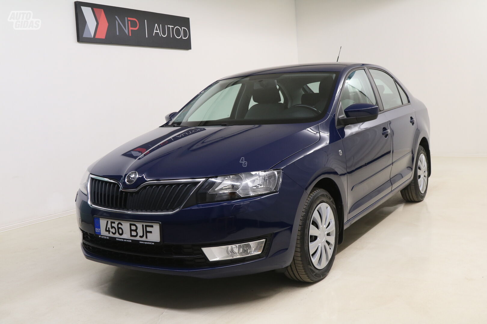 Skoda RAPID 2013 г Хэтчбек