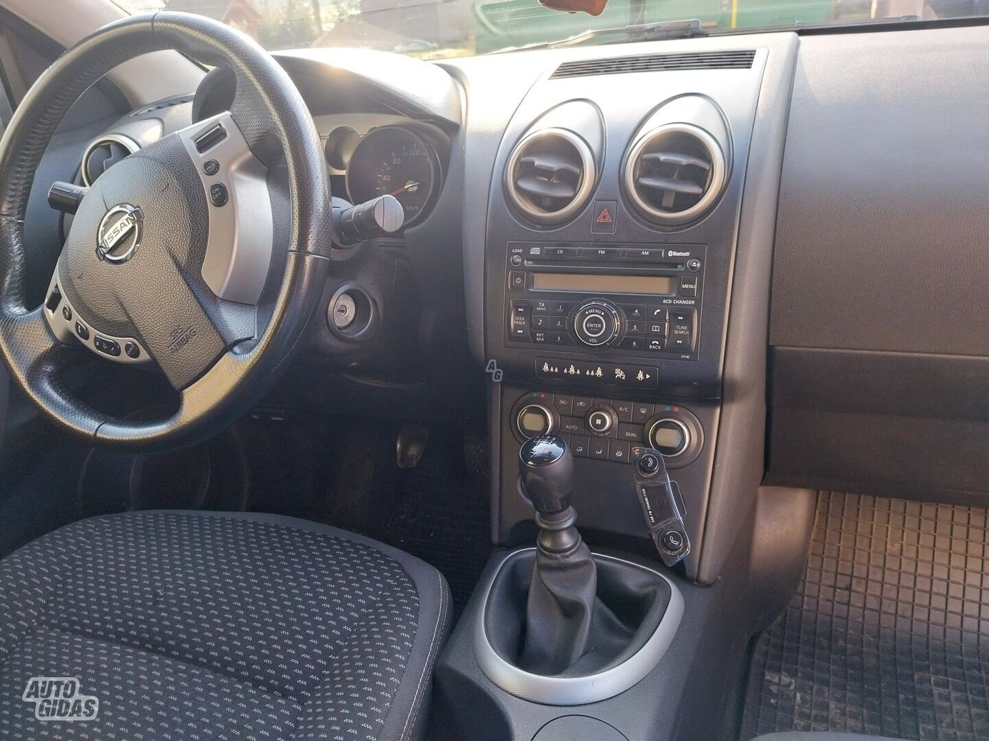 Nissan Qashqai 2008 г Минивэн