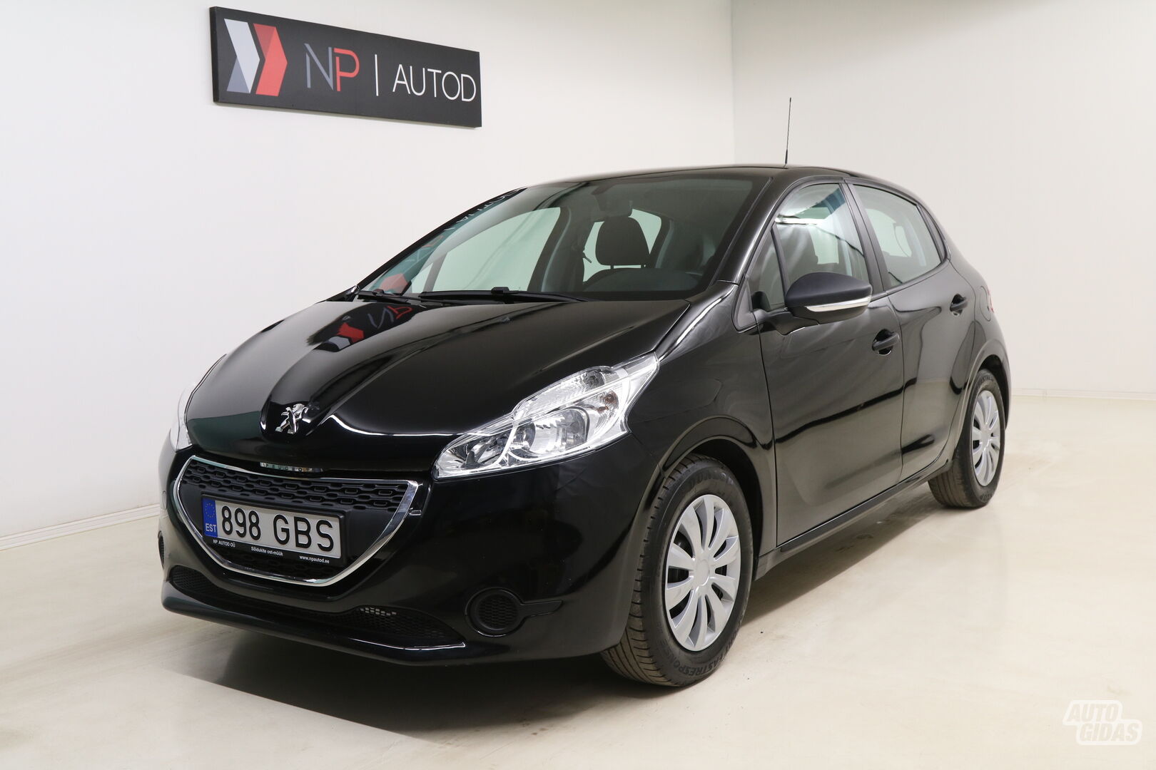 Peugeot 208 2013 г Хэтчбек