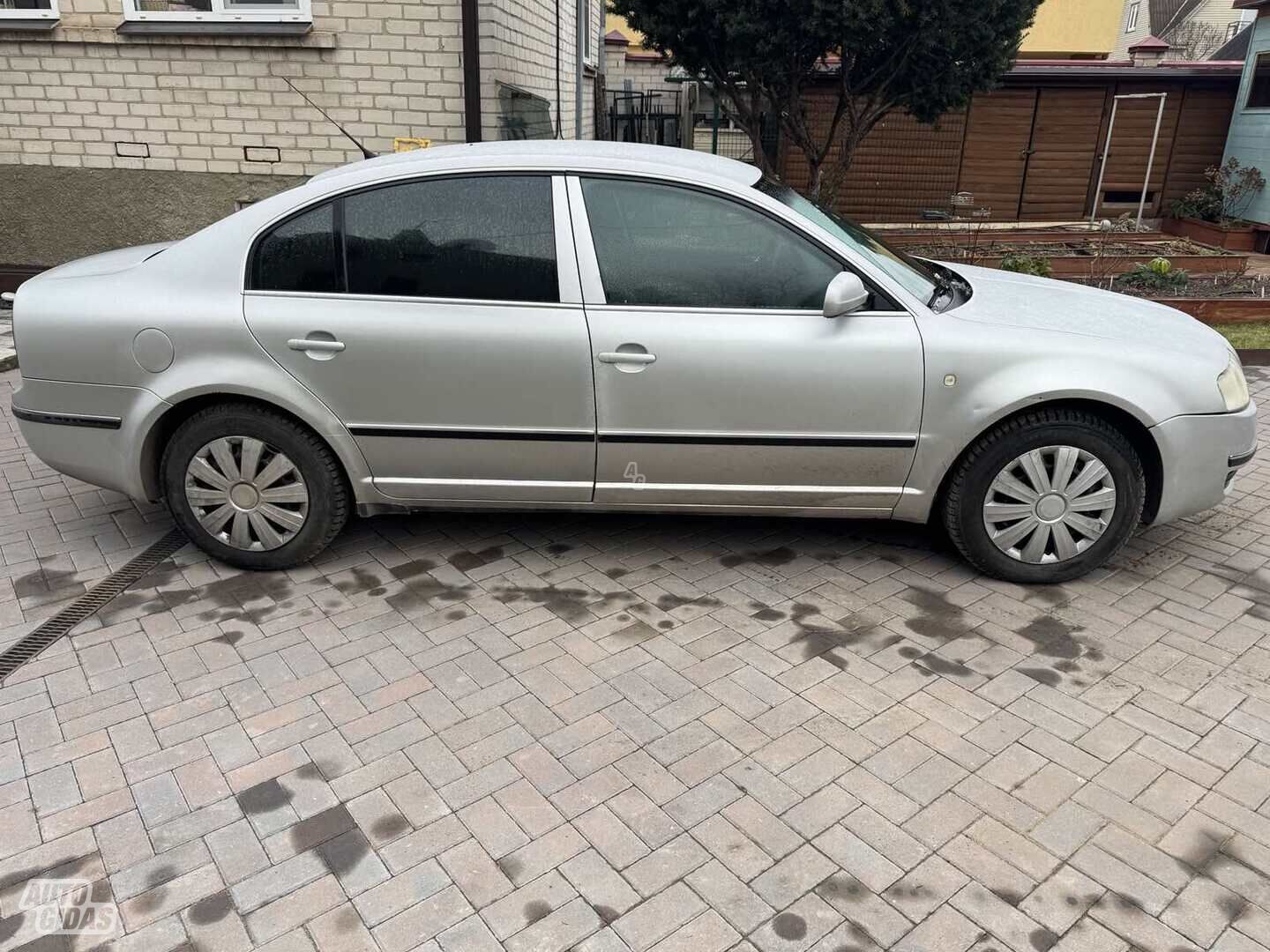 Skoda Superb 2003 г Седан