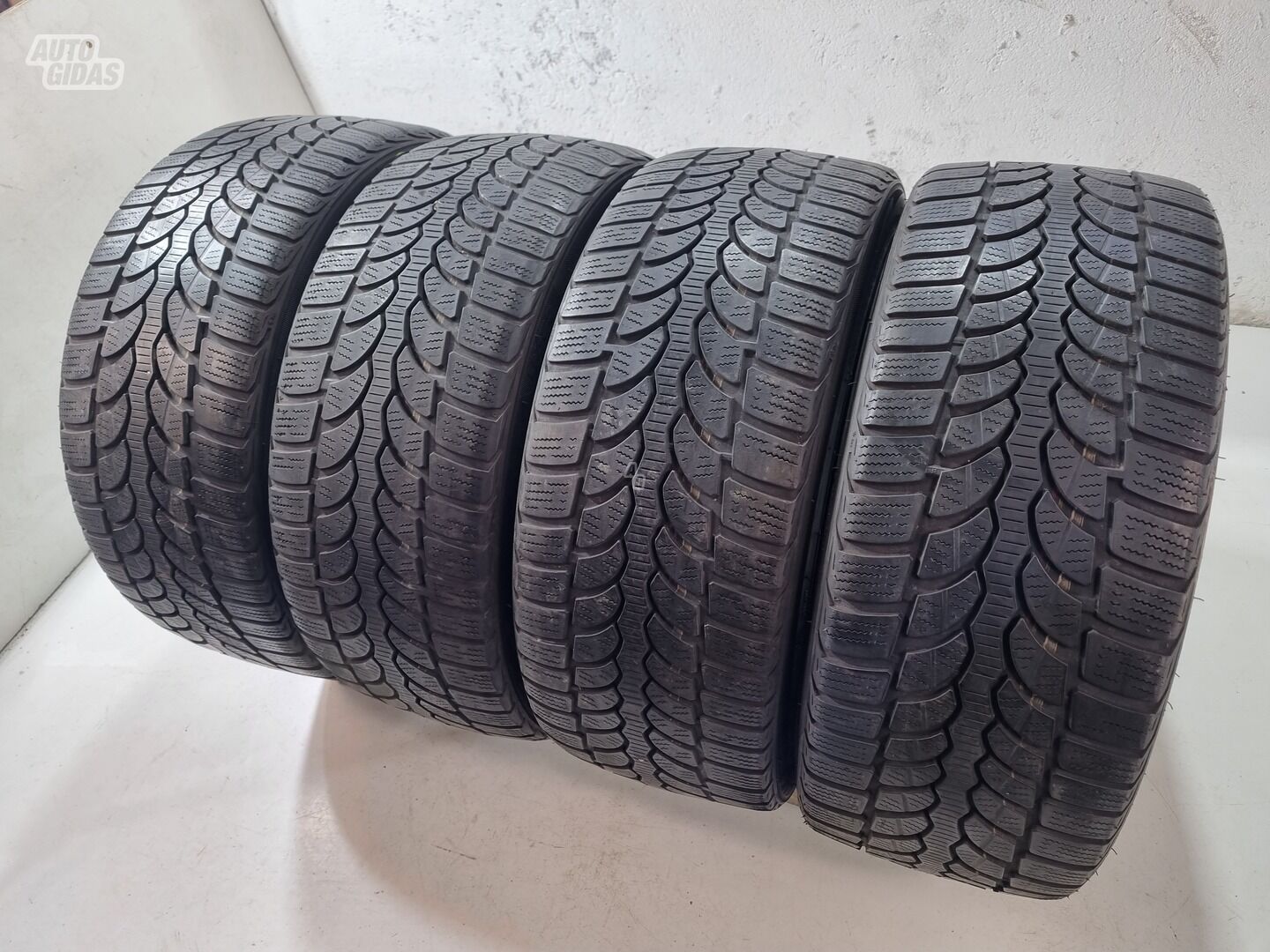 Bridgestone 5-6mm R18 зимние шины для автомобилей