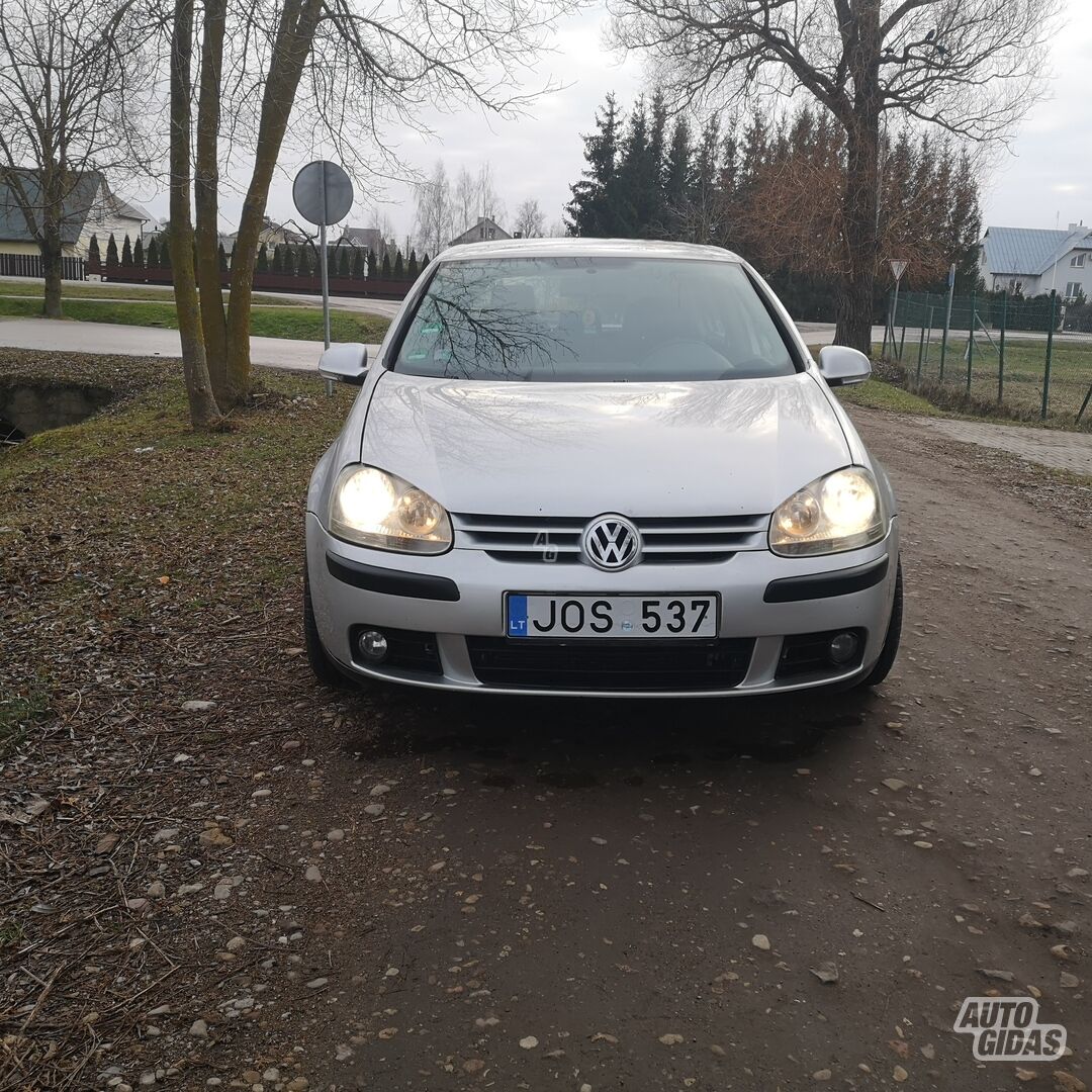 Volkswagen Golf 2005 г Хэтчбек