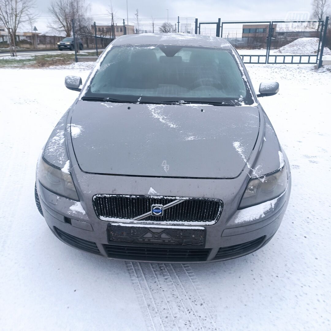 Volvo V50 2005 y parts