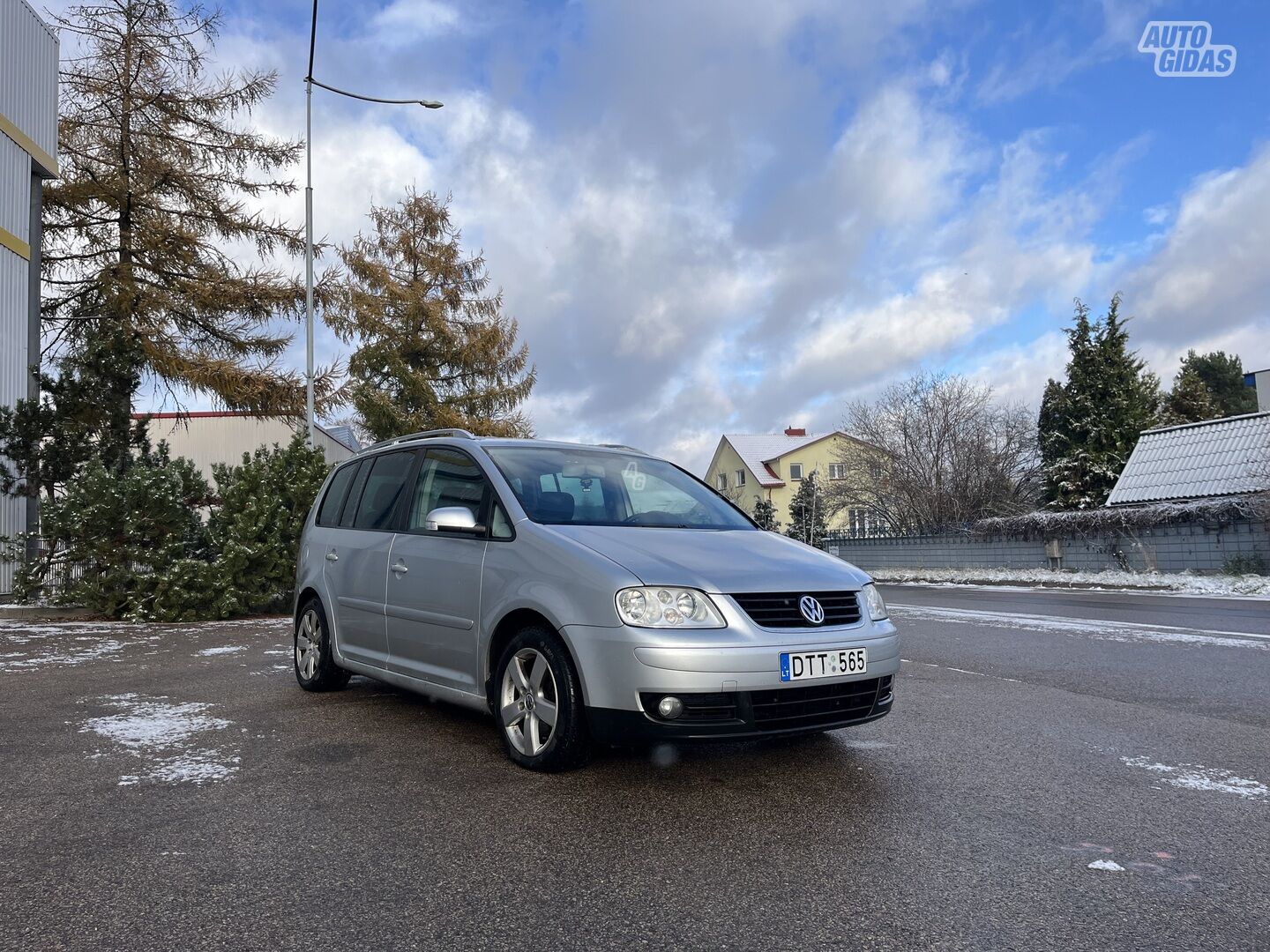 Volkswagen Touran 2006 y Van