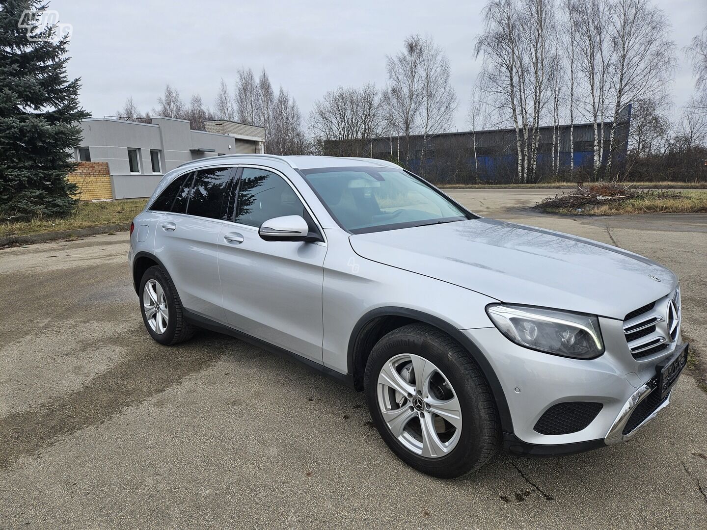 Mercedes-Benz GLC 250 2018 y Off-road / Crossover