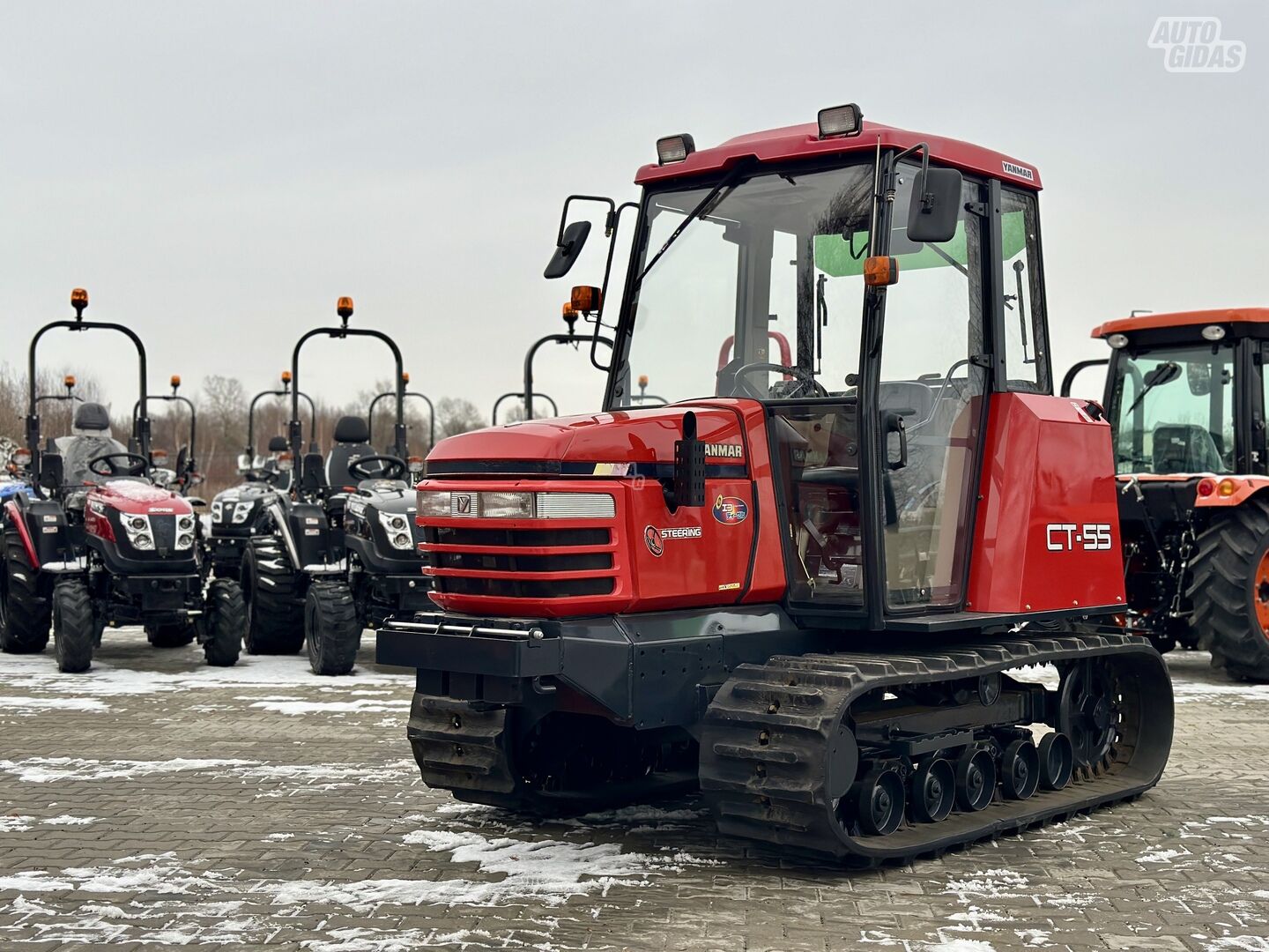 Yanmar CT-55 2000 y Tractor