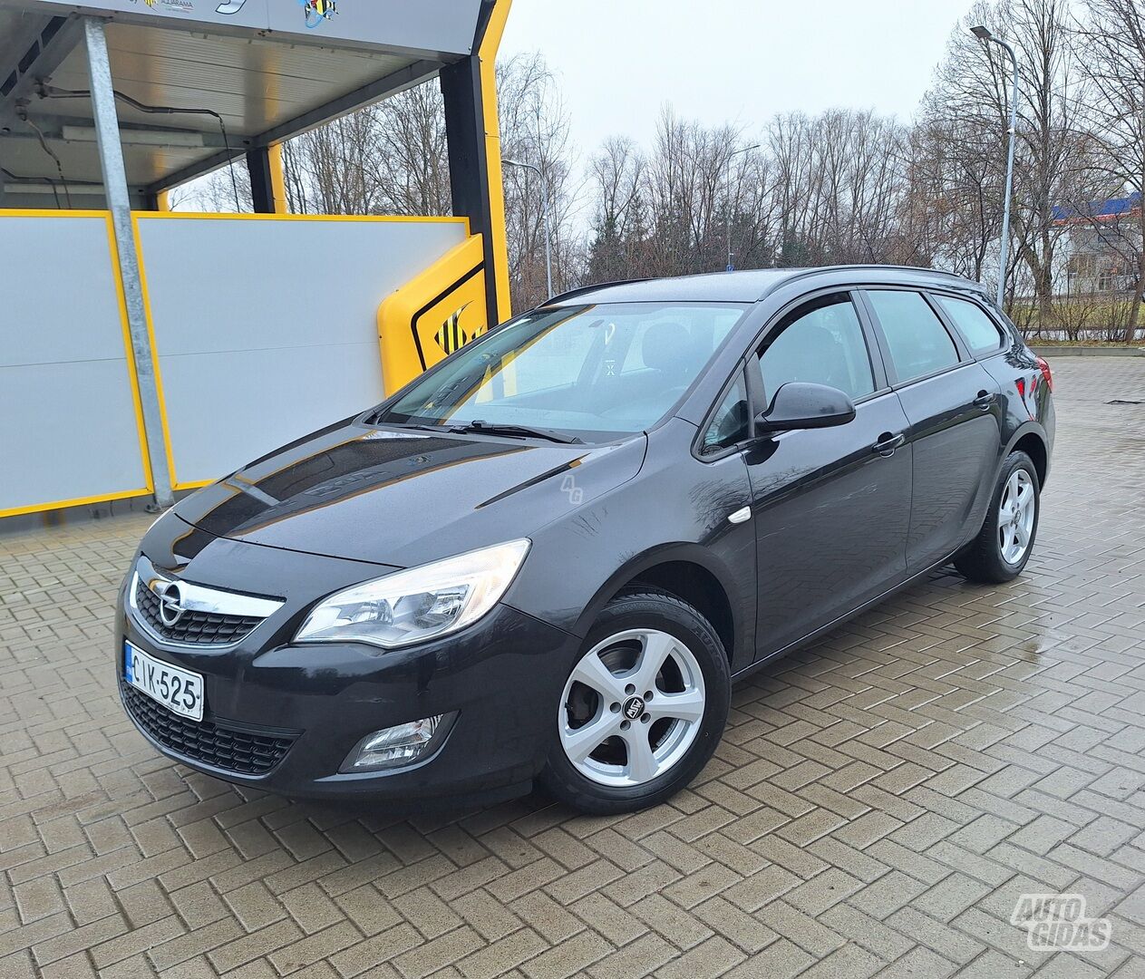 Opel Astra 2011 г Универсал