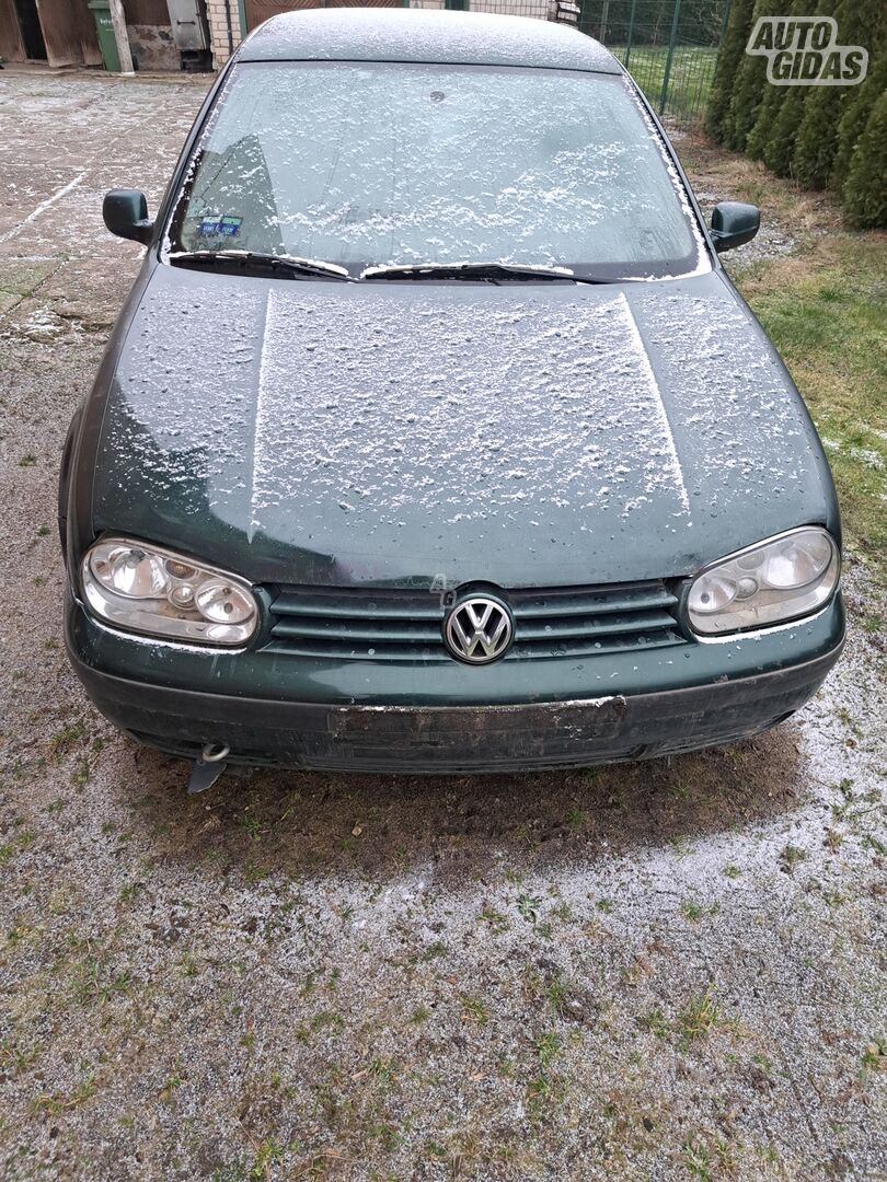 Volkswagen Golf 2002 г запчясти