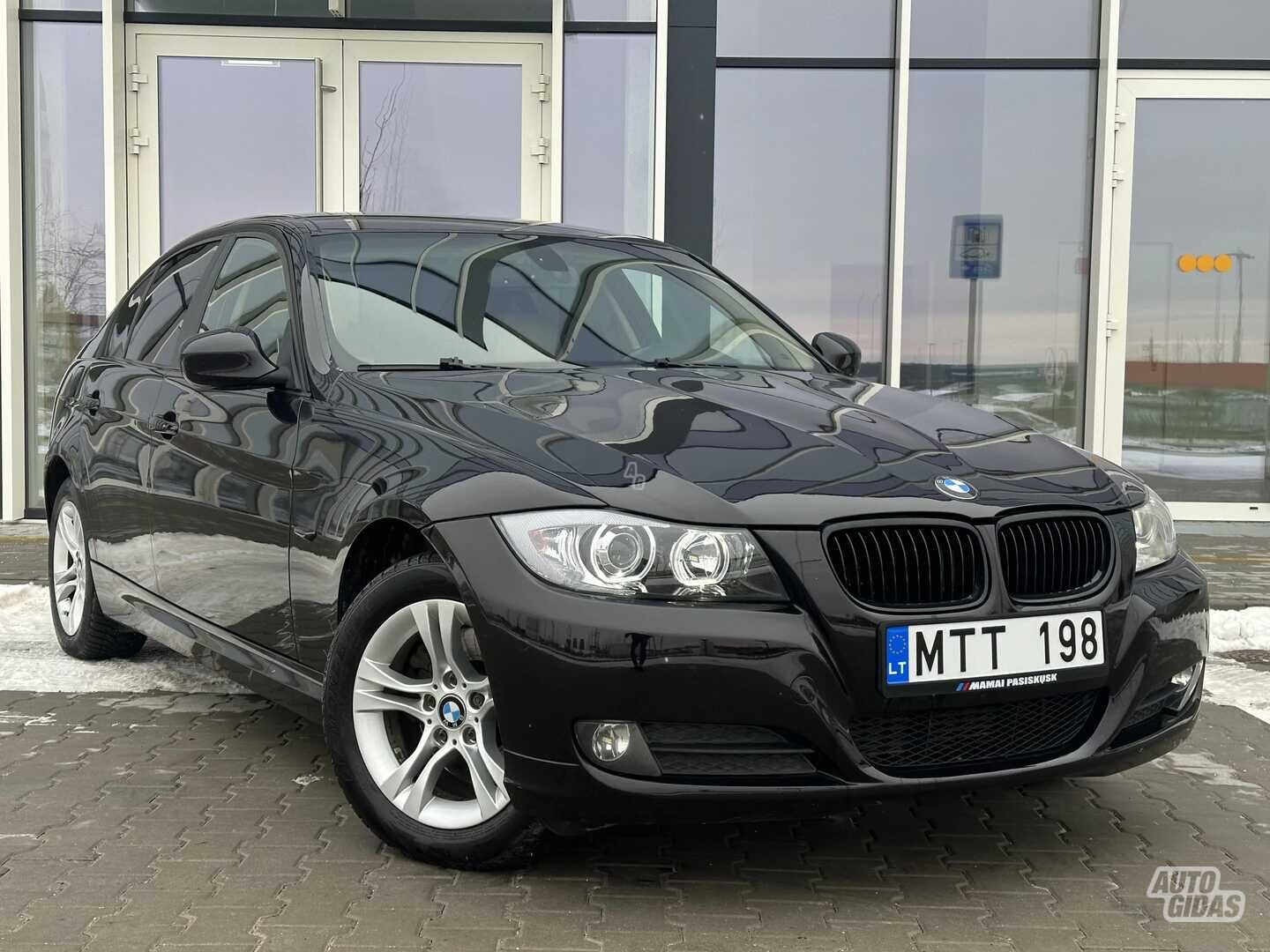 Bmw 320 2009 г Седан