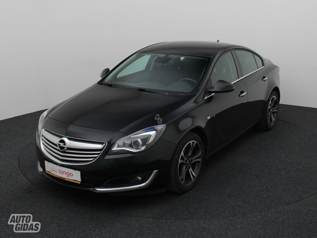 Opel Insignia 2015 y Sedan