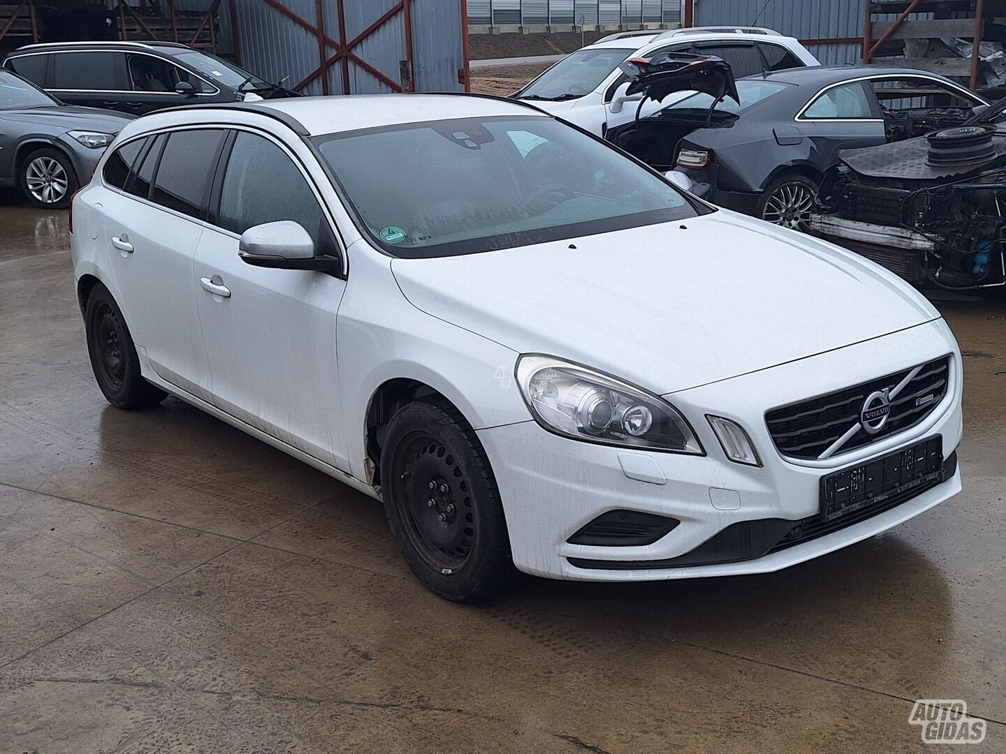 Volvo V60 T11 614 2012 m dalys