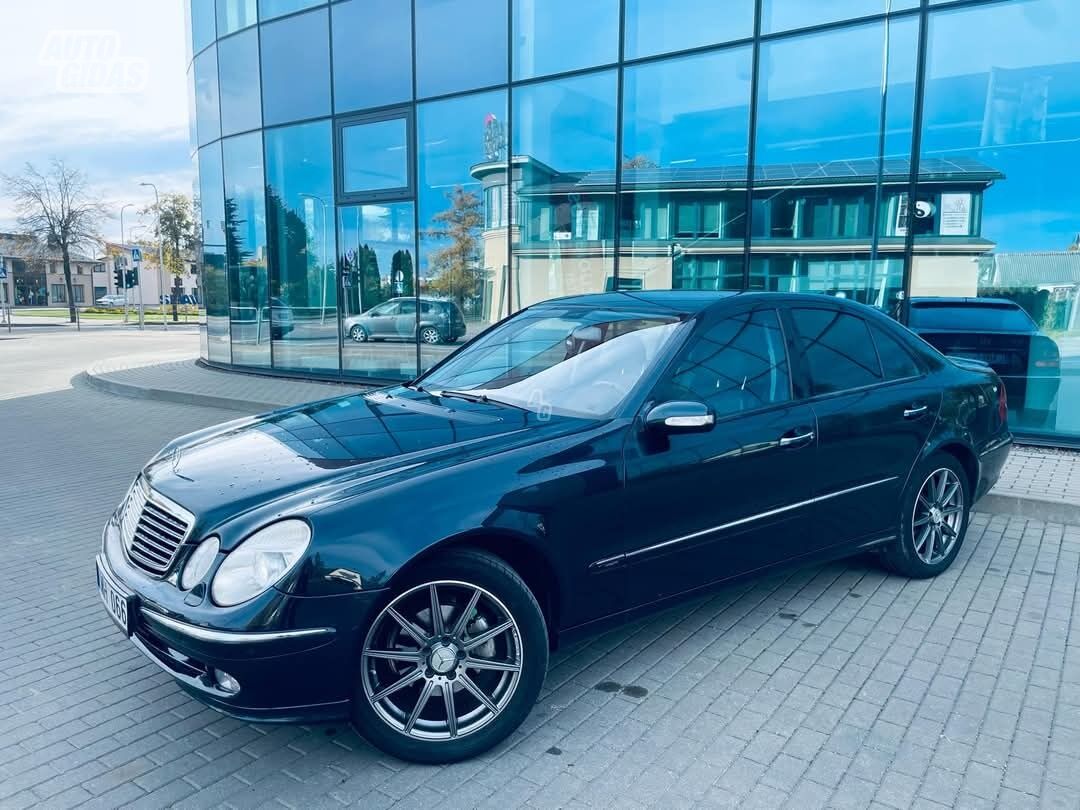 Mercedes-Benz E 270 2004 y Sedan