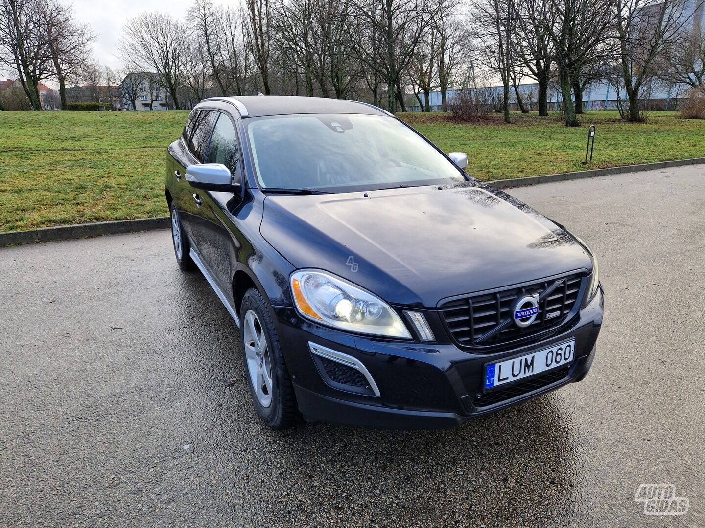 Volvo XC60 R-Design 2011 г