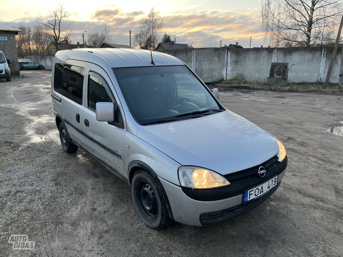 Opel Combo 2003 г Комби микроавтобус