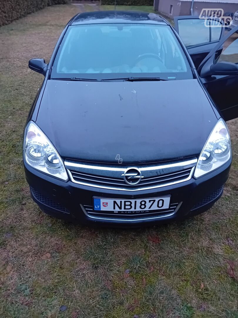 Opel Astra 2008 y Hatchback