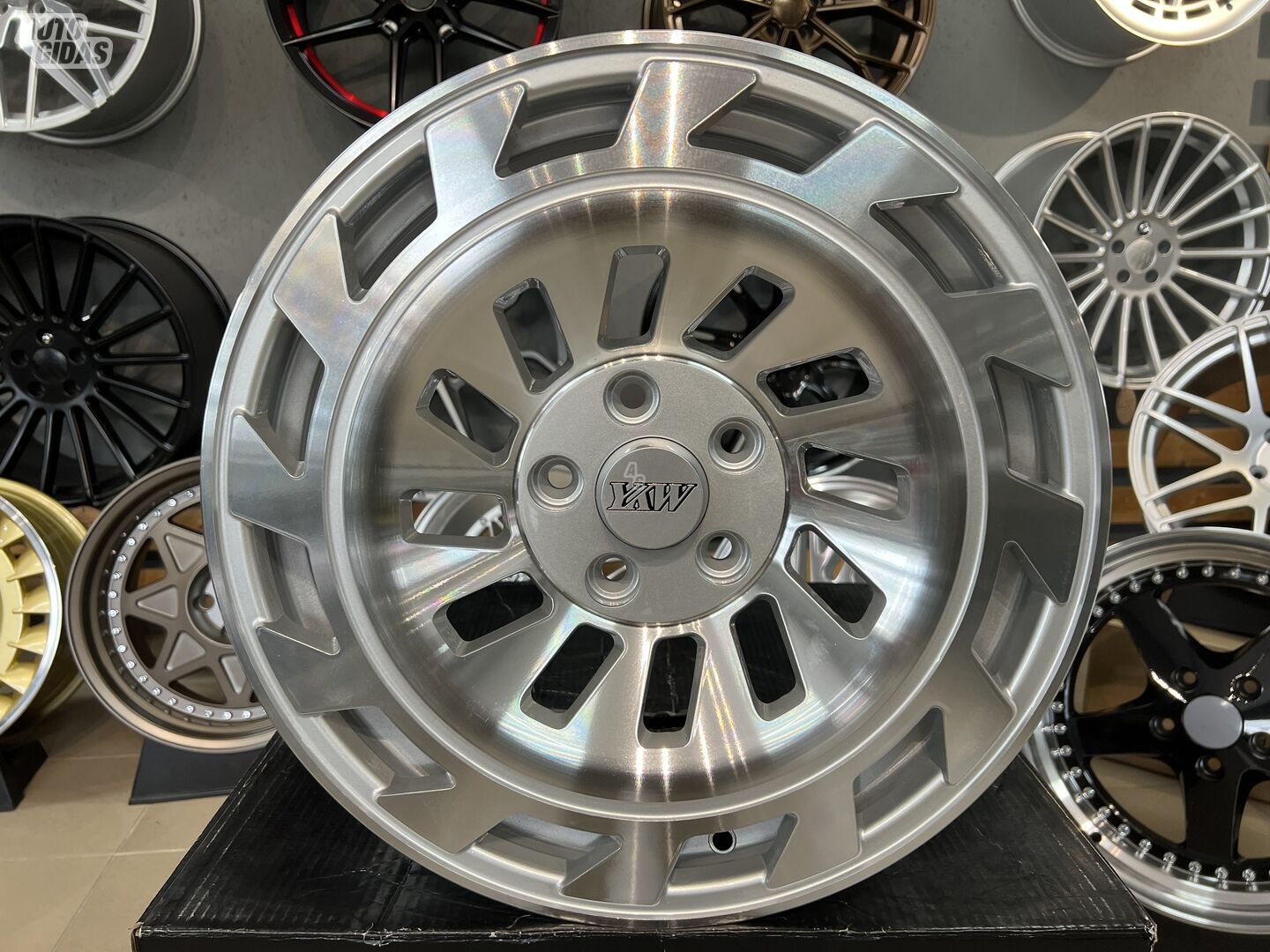 Autowheels Rotiform style Audi VW Silver light alloy R17 rims