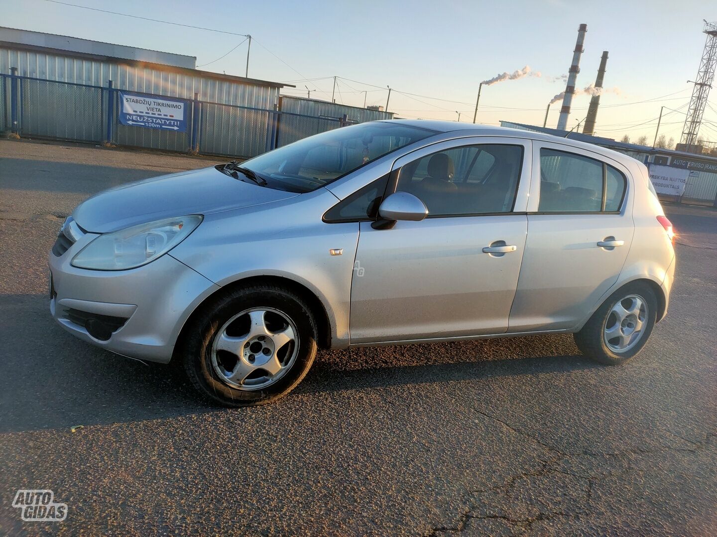 Opel Corsa 2008 г Минивэн