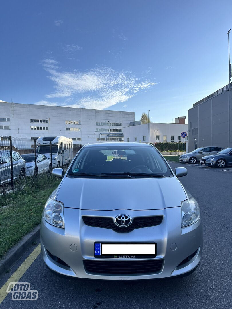 Toyota Auris 2007 y Hatchback